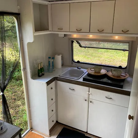 Campsite Karula - Lakeside Camper, Treetent, Sups Included! Ahijarve